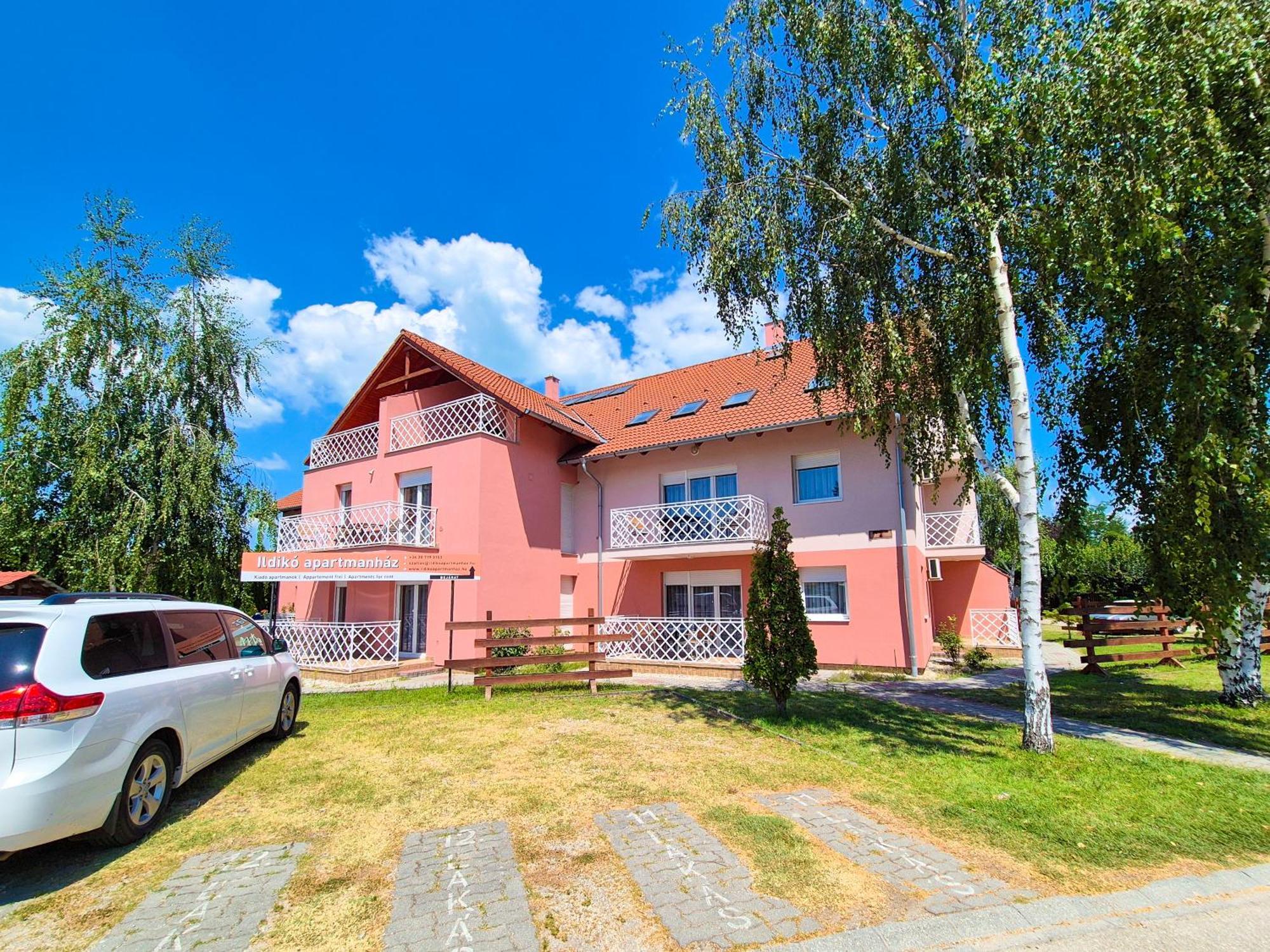 Ildiko Apartmanhaz 자르마디 외부 사진