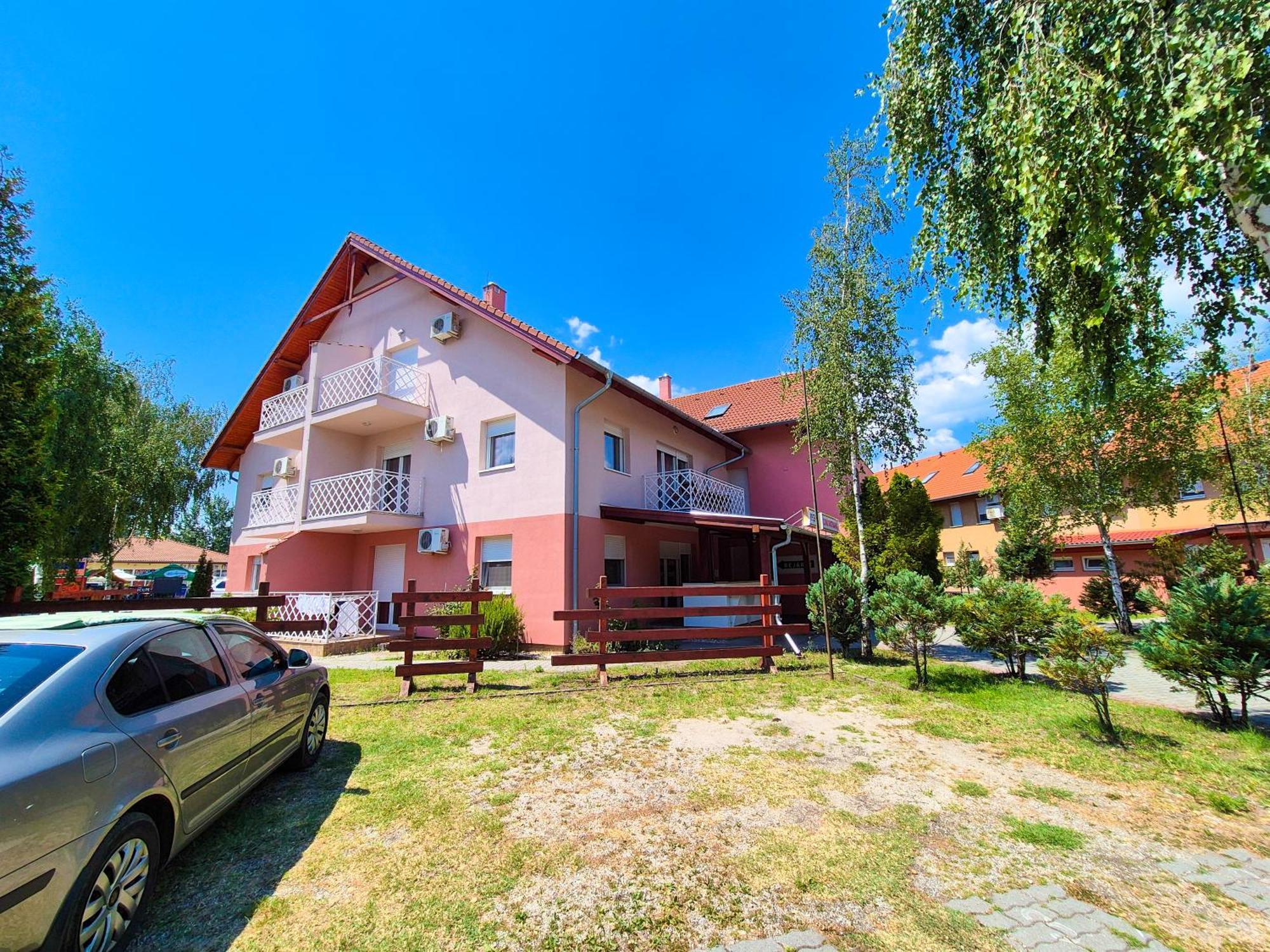 Ildiko Apartmanhaz 자르마디 외부 사진
